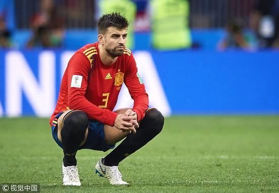 告别西班牙的不只伊涅斯塔 31岁的皮克也退队