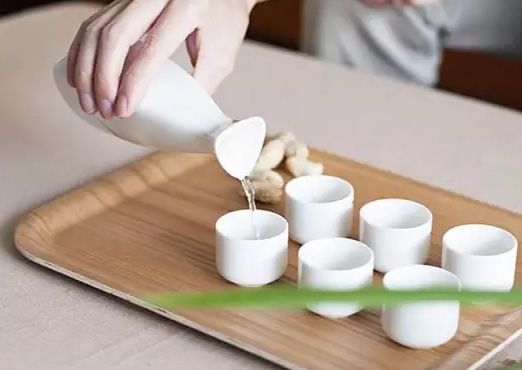 白酒喝高度酒还是低度酒好?看完恍然大悟!