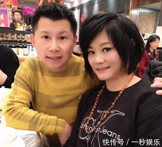 曾是90年代著名女歌手,初婚遭弃二婚被骗,如今