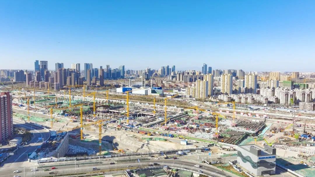 副中心这项大工程喜迎新进展！平谷线首仓架起首根钢支撑