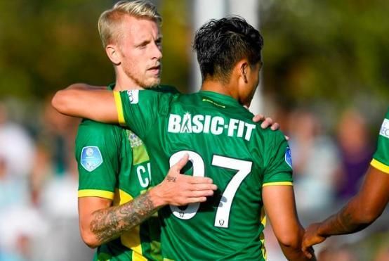 韦世豪爆射乌龙世界波,张玉宁6场5球,真正国足