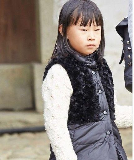 小沈阳12岁女儿近照曝光:身高超过妈妈,曾被批