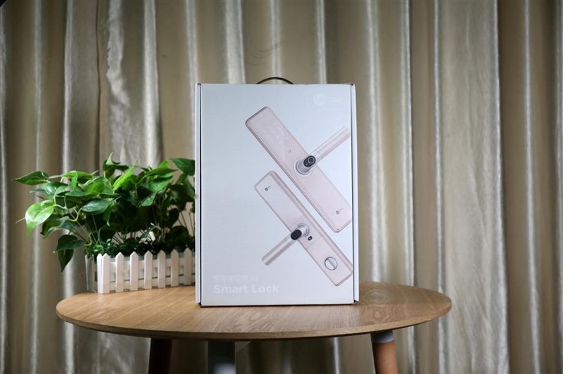 无惧小黑盒 联想Lecoo智能指纹锁R1评测:银