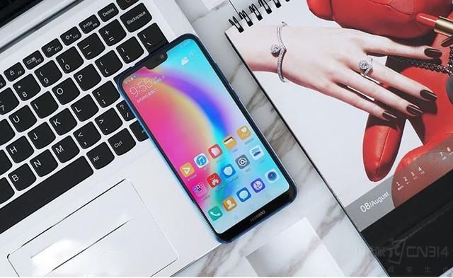 手机买新不买旧 18年最值得买的手机是这五款