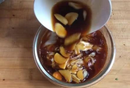 面馆里的早餐面条香气扑鼻,原来是有窍门的,怪