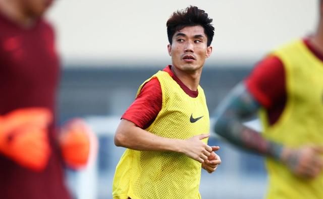 前法国球星西塞即将来华!对于断腿事件坦言:不