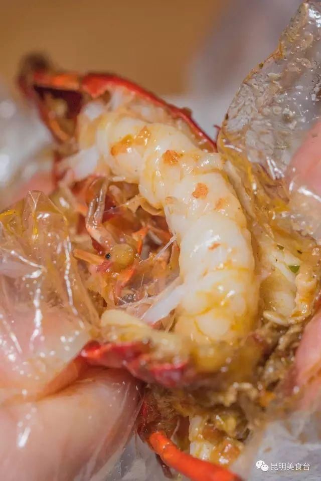 工资,吃完昆明最牛叉的7家小龙虾,睡过大街4次