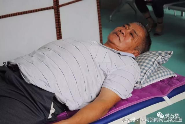 山西中医药大学研究生健康医疗服务队在石楼进