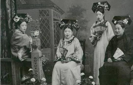 谁说清朝皇室无美女?1890年的这张照片惊艳了