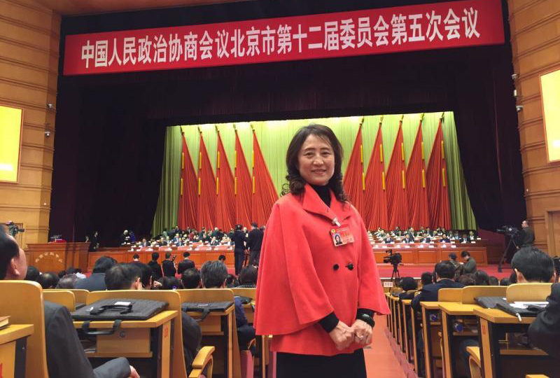 携手同行:她积极为民族团结进步事业建言献策 携手同行:她积极为民族团结进步事业建言献策