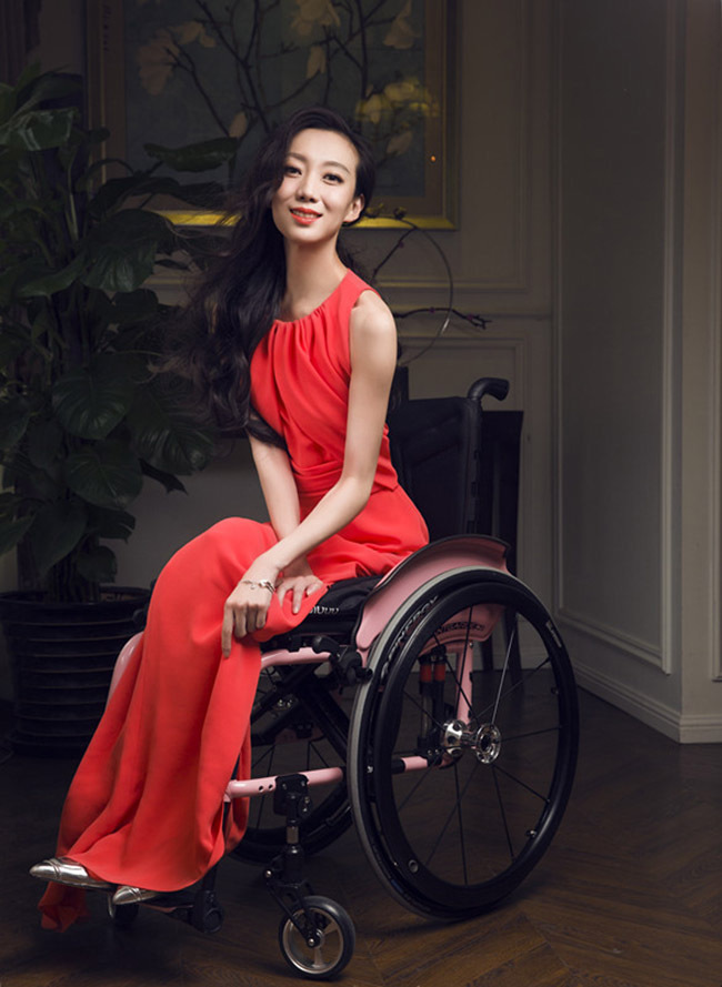 指尖上的舞者——舞蹈教师刘岩 指尖上的舞者——舞蹈教师刘岩