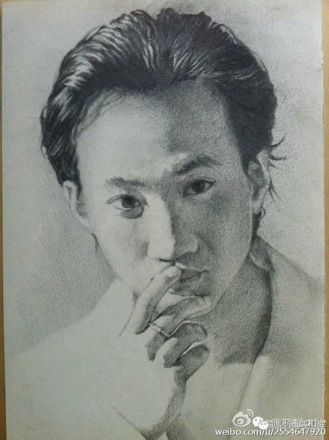 他把哥哥,beyond都画了出来_北京时间