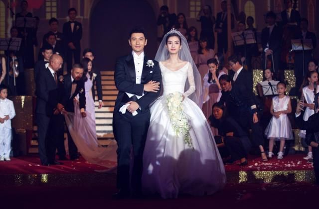 为什么黄晓明独宠baby一人?看了教主的历位前