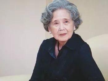 鲁园,年纪最大的飞天女主,奶奶专业户,如今9