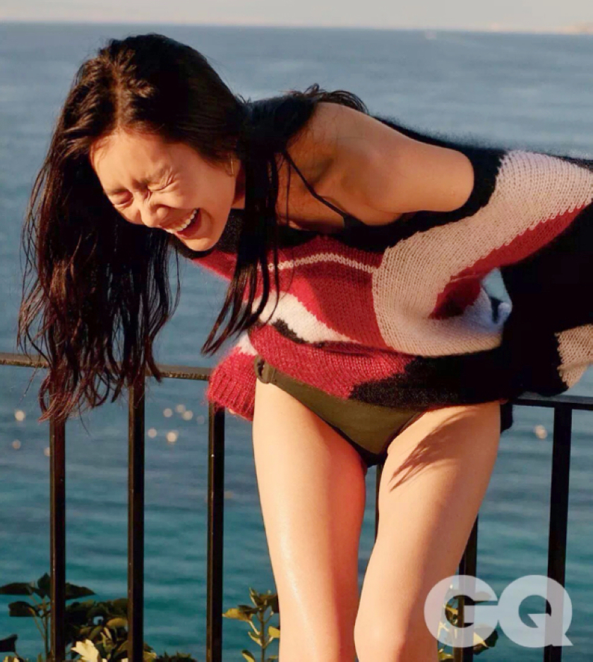 被诱惑了吗?超模刘雯脱衣大秀蛮腰美腿 被诱惑了吗?超模刘雯脱衣大秀蛮腰美腿