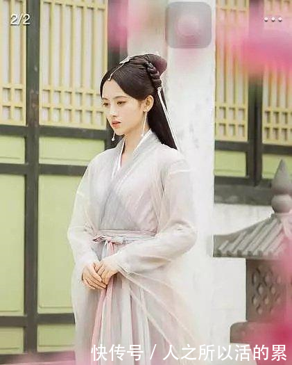 鞠婧祎的新白蛇造型抄袭杨幂,相似度百分之99