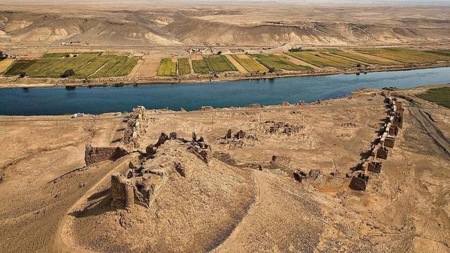 沙漠因干旱导致,新疆沙漠下却全是暗河,怎么回