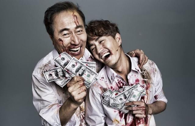 杨立新一家近照,和爱妻逛街,儿子调皮护妈演技