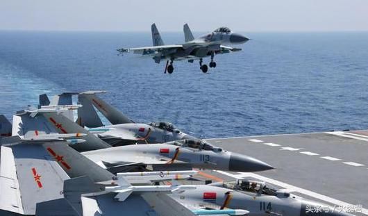 歼15挂载落后的空空导弹,技术可靠但战斗力很