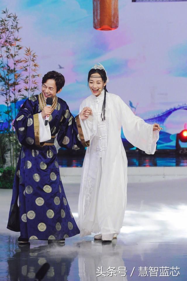 何炅晒《快乐大本营》我是大侦探特辑剧照,吴