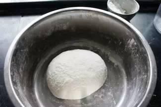 简单易做的凉皮方法,劲道爽滑超好吃,在家也能