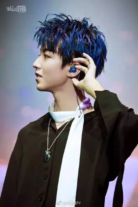 颜值| 哪个男爱豆的长choker造型让你get到了?