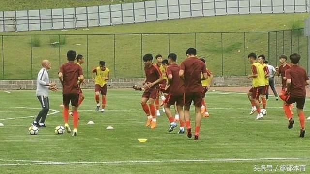 今日直播:中国U23男足VS纳米比亚U23 黄紫昌