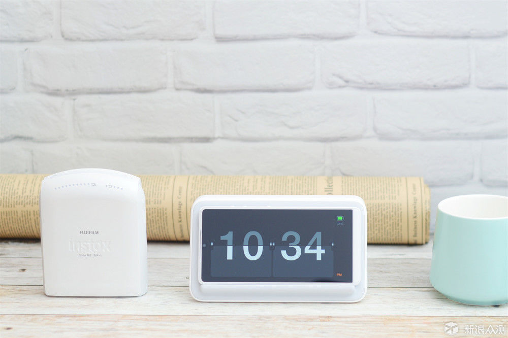 坚饼与闹钟:坚果无线充电器评测