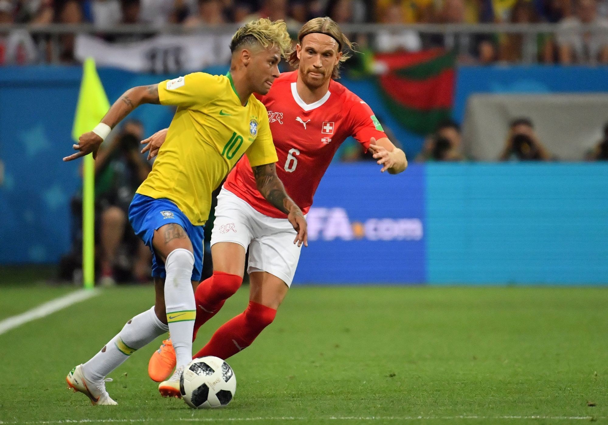 训练带球时变向能力的几个方法