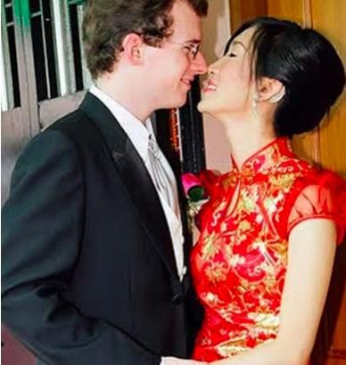 师从姜昆,多次上春晚的老外,娶漂亮的中国媳妇