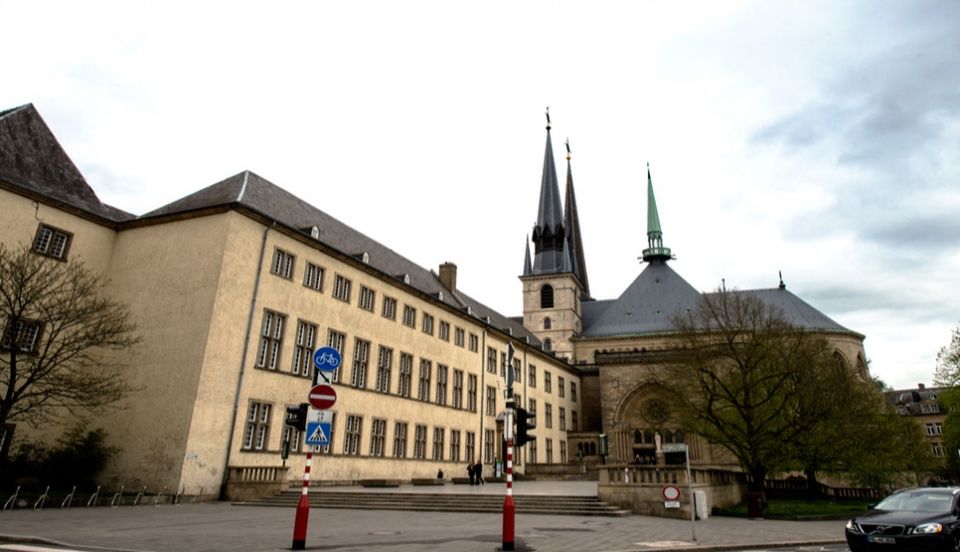 世界小国卢森堡,欧盟成员国里唯一人均收入超