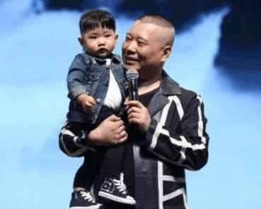 郭德纲:妻子王惠脾气不好 经常发无名火!我都不