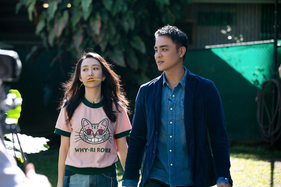 王鸥强行耍赖只为求明道浪漫一吻 两人相拥蹦极