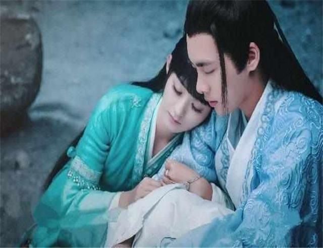 赵丽颖恋情曝光,林更新送祝福,吴亦凡则躺着中