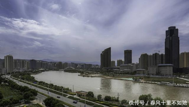 我国最窄的 一线 城市 长100多公里宽4公里 资讯 315记者摄影家