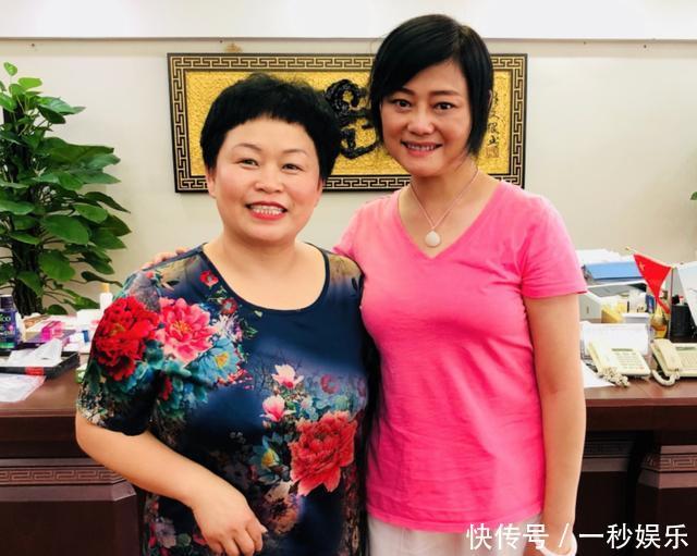 曾是90年代著名女歌手,初婚遭弃二婚被骗,如今