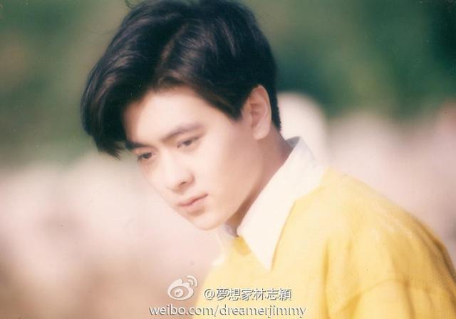 林志颖开1.2亿敞篷跑车下雨还要打伞?遇到台风