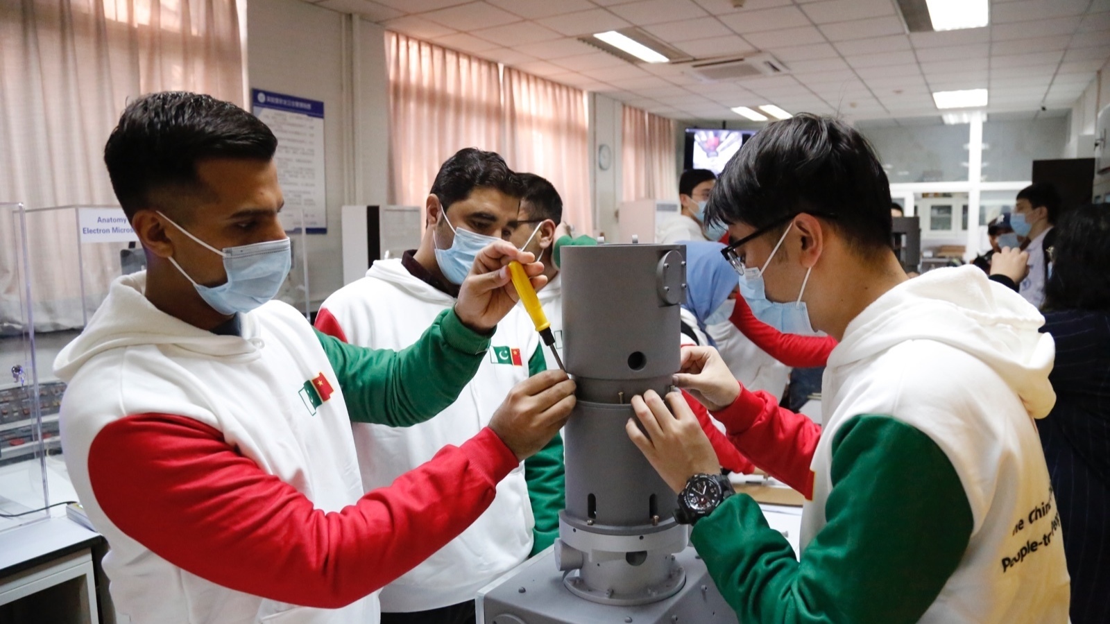 中巴青年科技人文交流论坛在北京科技大学举行 中巴青年科技人文交流论坛在北京科技大学举行