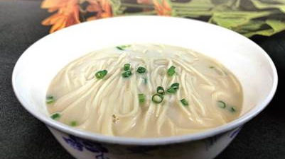 学做家乡味丨品一口鱼汤吃一口面，这味道妙不可言！