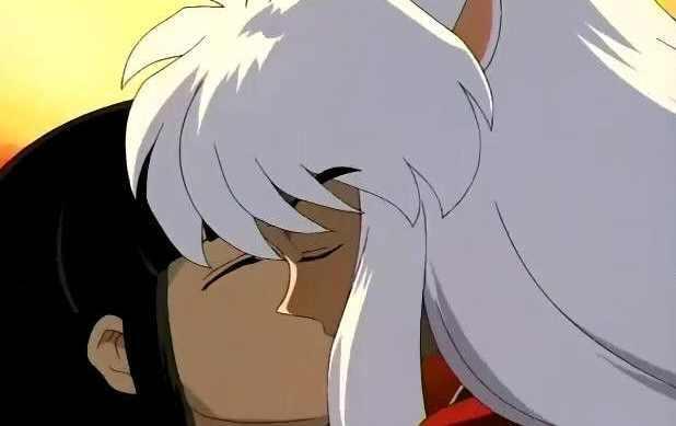 盘点动漫中那些一吻定情的瞬间,鸣人雏田最经典!