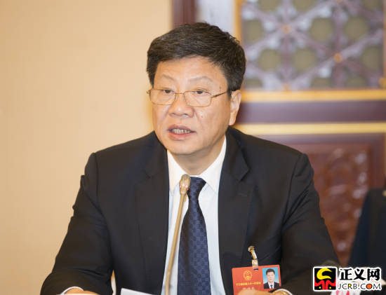 陈建华代表:建议修改法律对醉驾案附条件不起诉