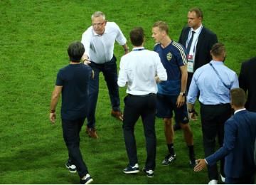 德国教练庆祝太疯狂很挑衅?瑞典主帅直言勒夫
