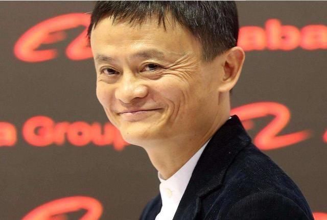 马云透漏未来趋势行业,现在你敢狂,未来你才是