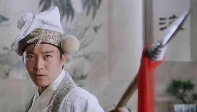 吴奇隆拿长枪,周星驰拿长枪,胡歌拿长枪,看到最