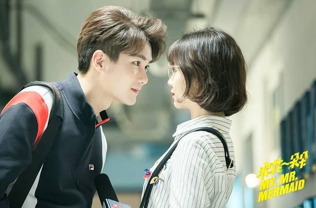 熊梓淇和白敬亭年纪相仿,网友:更喜欢小白,聪明