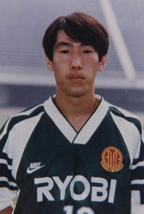 中国足球最好的前锋排名,现役一位球员上榜,第