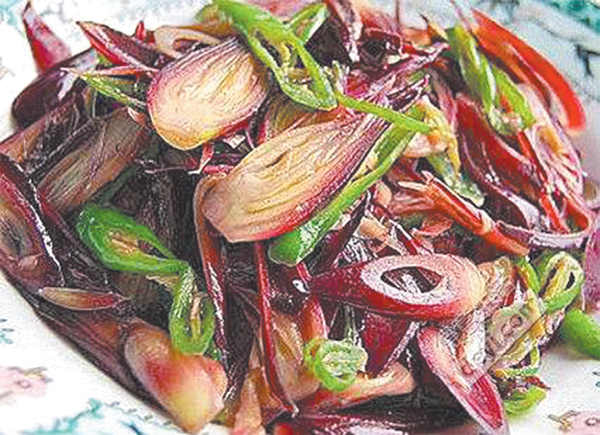 之后,在怀化有这样一种美味,它不仅有一股特殊的香味,而且做法简单,可