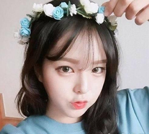 冬季中长发造型,2018流行长发发型图片