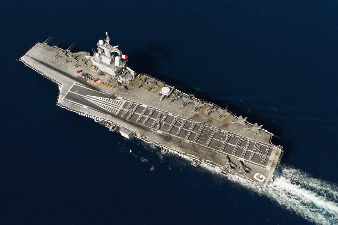 核航母加一次燃料,可以使用30年?真相说出来,