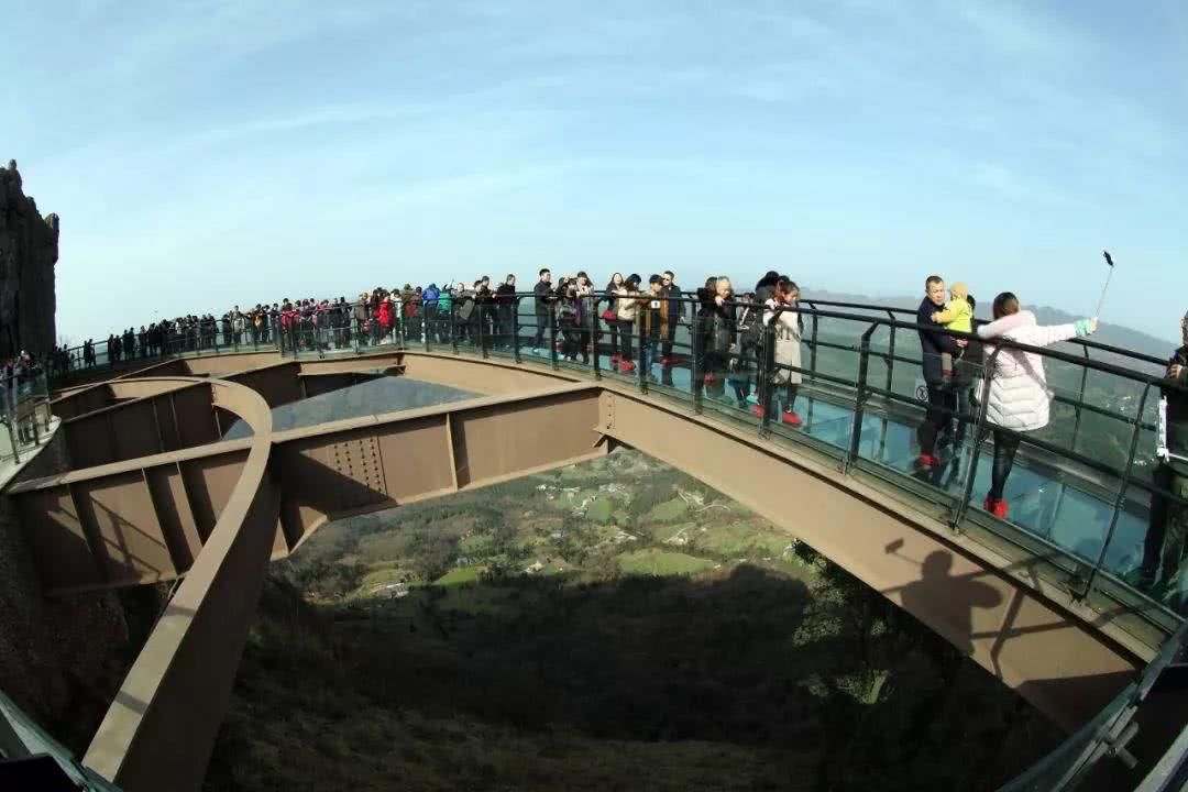 南充的玻璃栈道耍不成了!还有周边这些玻璃栈
